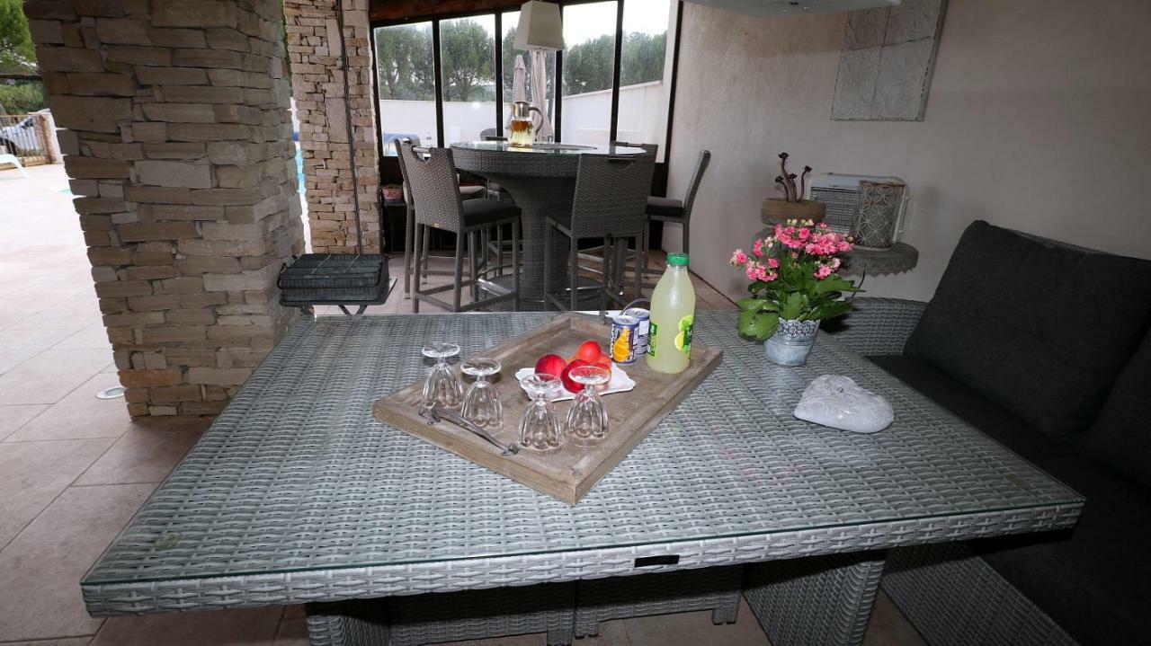 La Petite Campagne Bed and Breakfast Mane  Eksteriør billede